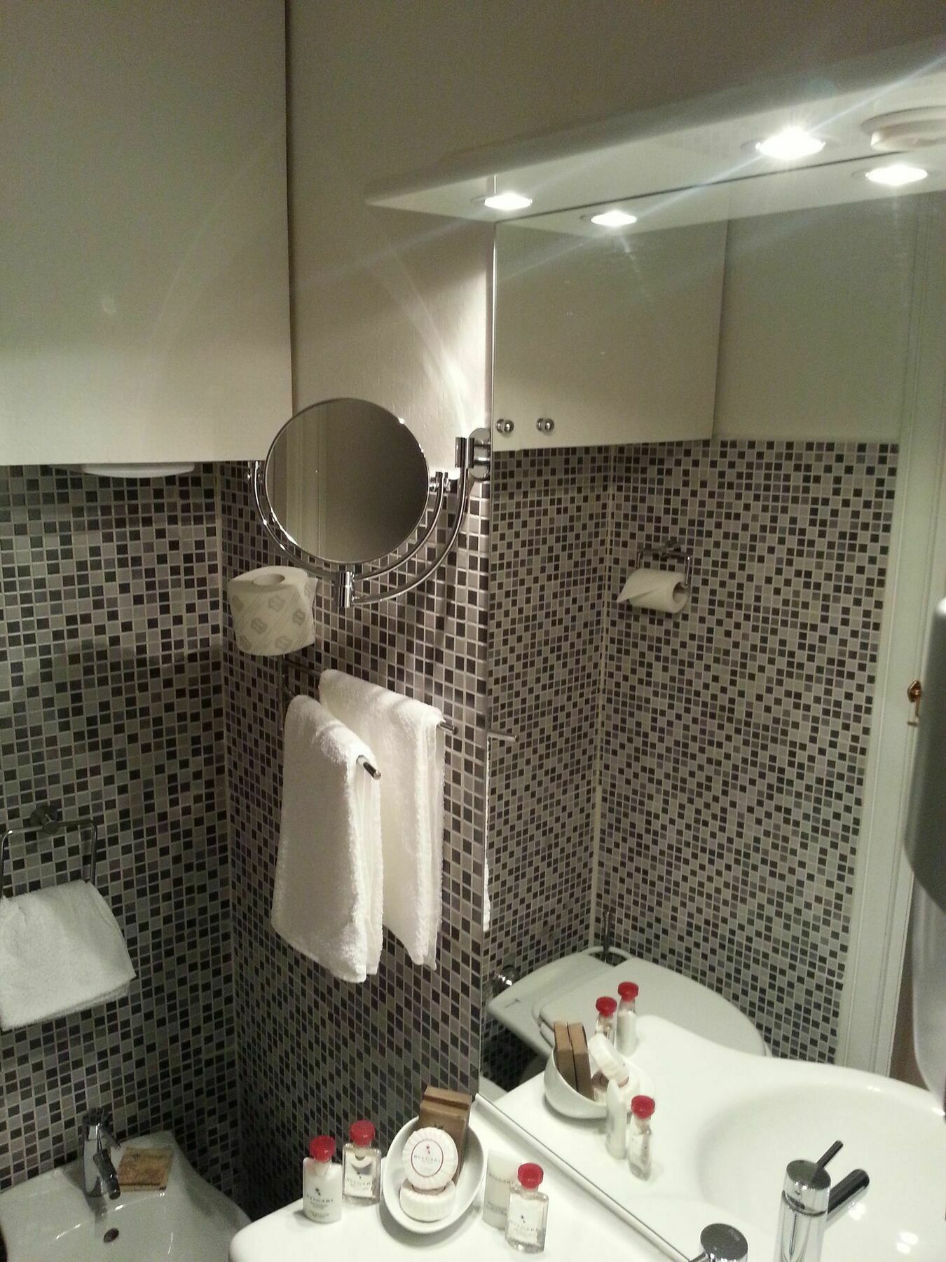 Luxury Fashion Suites Rom Exteriör bild